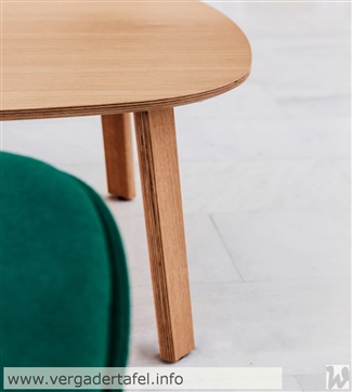 Enea LTS tafels met houten poot